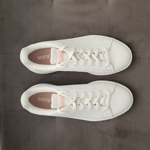 Adidas Sneakers Womans Size 7